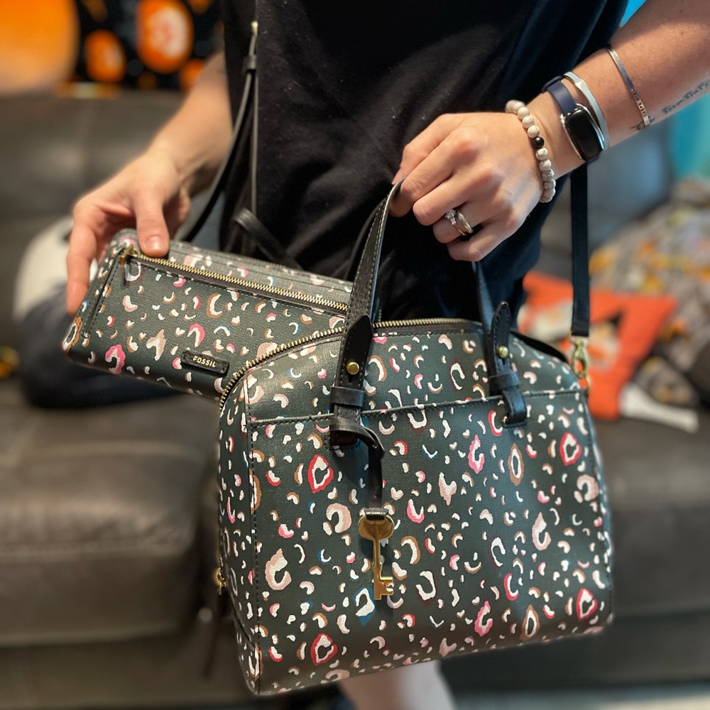 Fossil purse and matching wallet 🥰